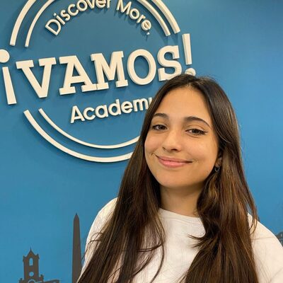 Eugenia, Coordinadora de programas — Bonjour by VAMOS Academy